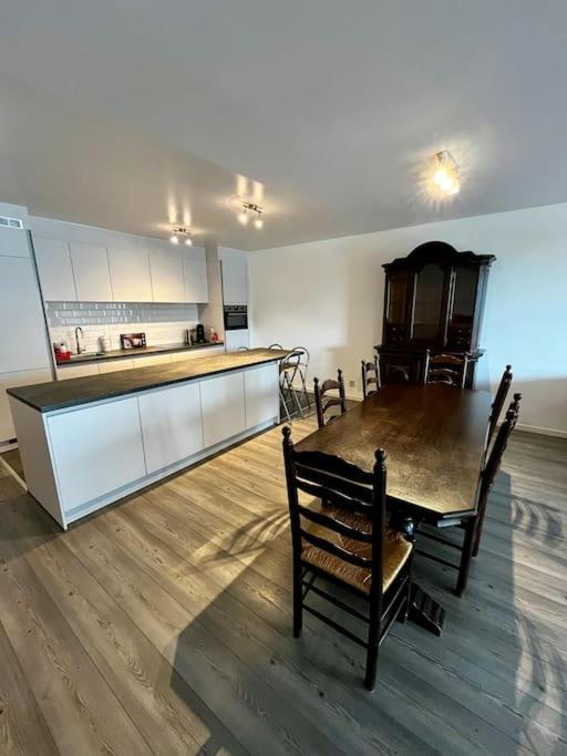 Big Apartment With Parking In Αμβέρσα Εξωτερικό φωτογραφία