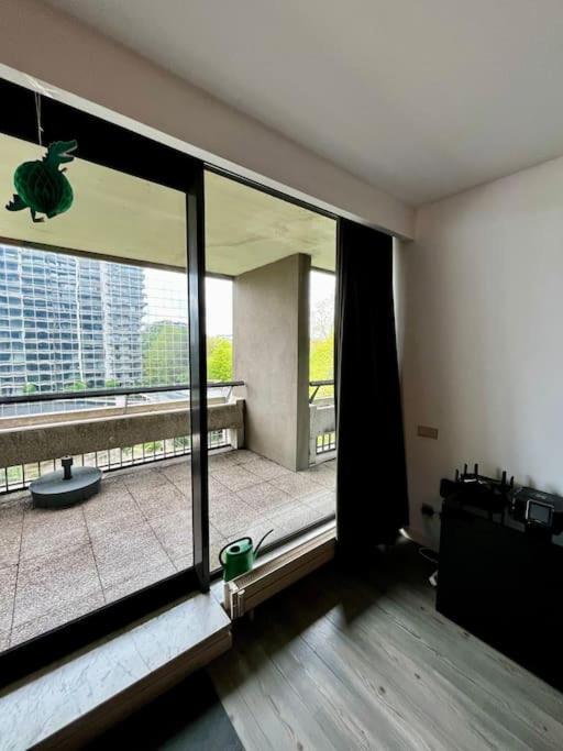 Big Apartment With Parking In Αμβέρσα Εξωτερικό φωτογραφία