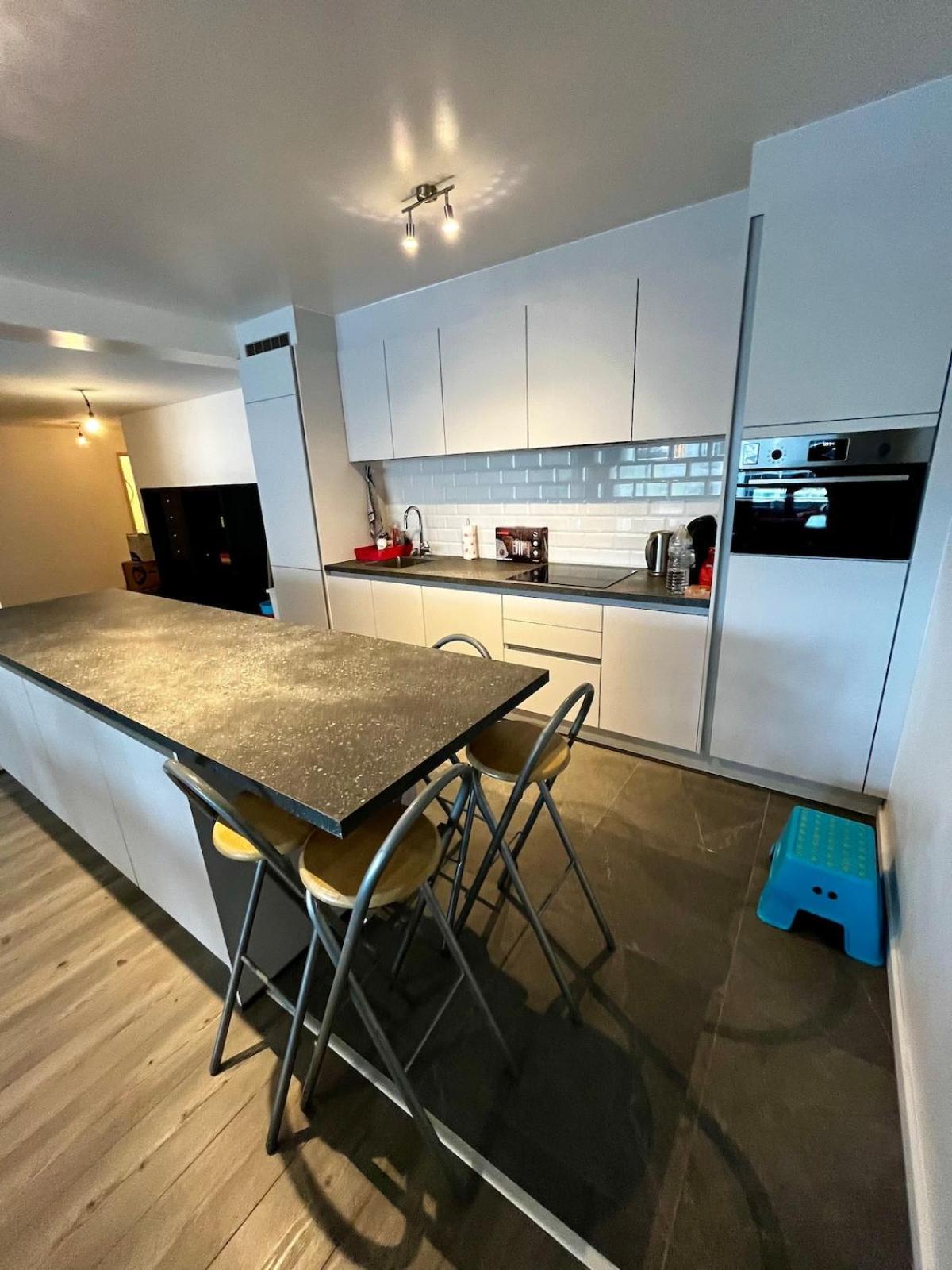 Big Apartment With Parking In Αμβέρσα Εξωτερικό φωτογραφία